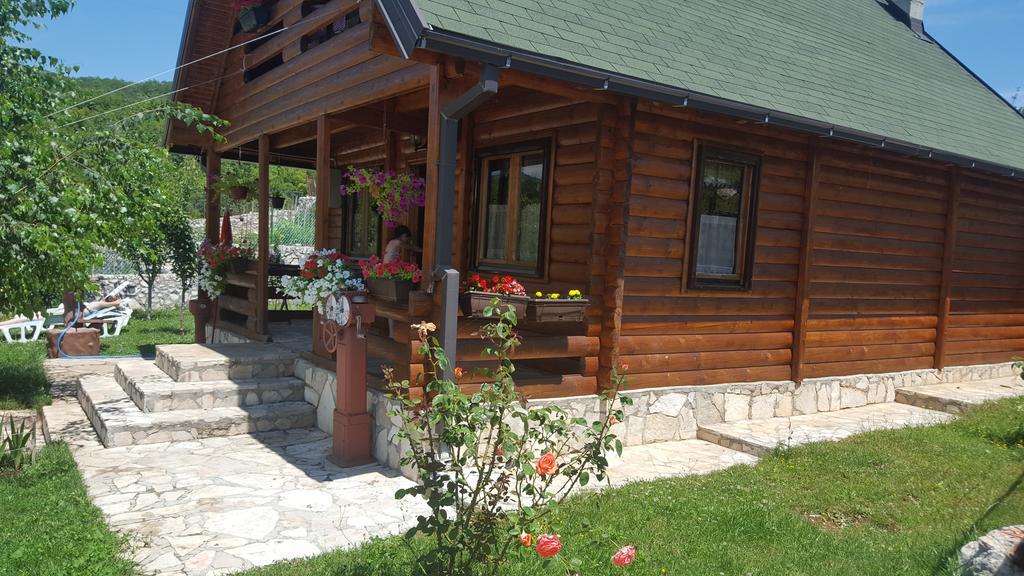 Holiday Home Zoric Niksic Exterior foto