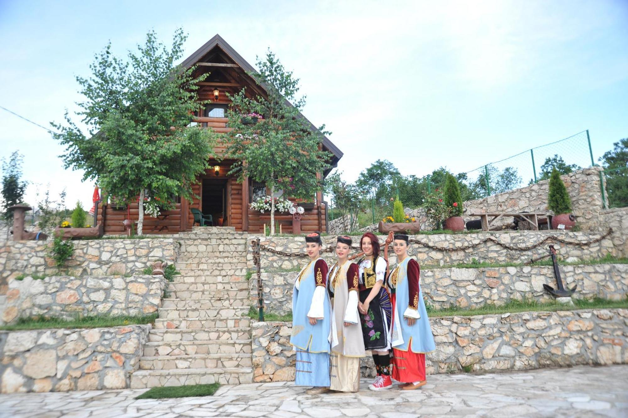 Holiday Home Zoric Niksic Exterior foto